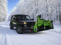 Snegouborshchik XaToR Snow Blower XSB 1200 dlya avtomobilya