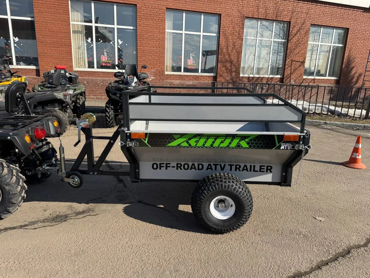 Новинка: Грузовой прицеп XATOR 1.5 м/куб гп 500 кг