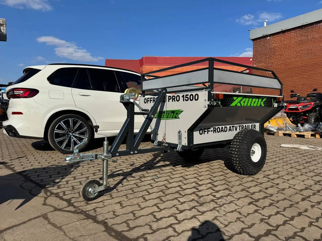 Новинка: Грузовой прицеп XATOR 1.5 м/куб гп 500 кг