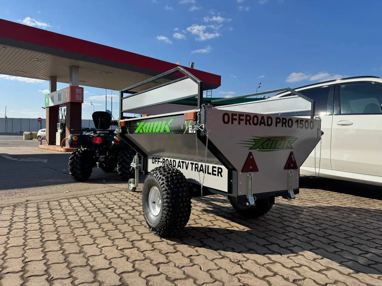 Новинка: Грузовой прицеп XATOR 1.5 м/куб гп 500 кг