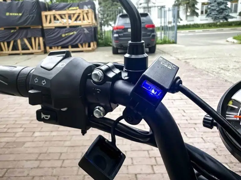 Мотоцикл Stels RK50 USB-порт