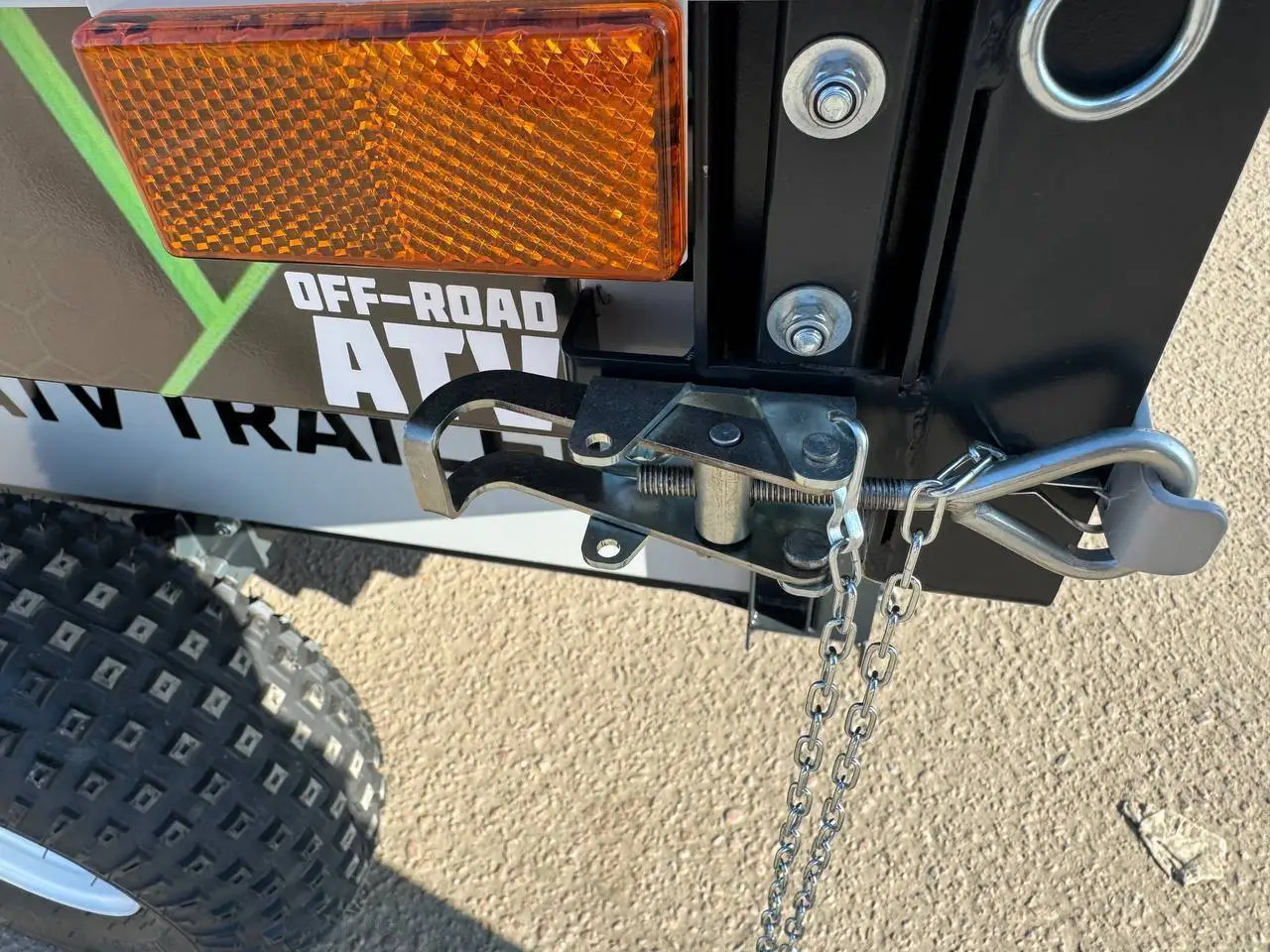 Новинка: Грузовой прицеп XATOR 1.5 м/куб гп 500 кг