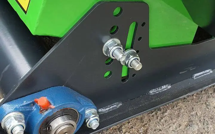 Косилка-измельчитель Xator XFM-1200 на фаркоп - Регулировка высоты покоса Косилка-измельчитель Xator XFM-1200 на фаркоп - Регулировка высоты покоса