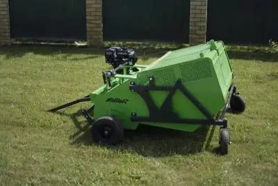 shchetka rotornaya s bunkerom xator khvn 1200