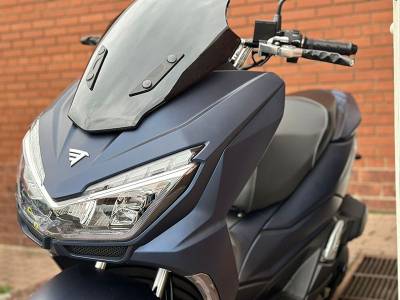 Скутер Vento PCX 200